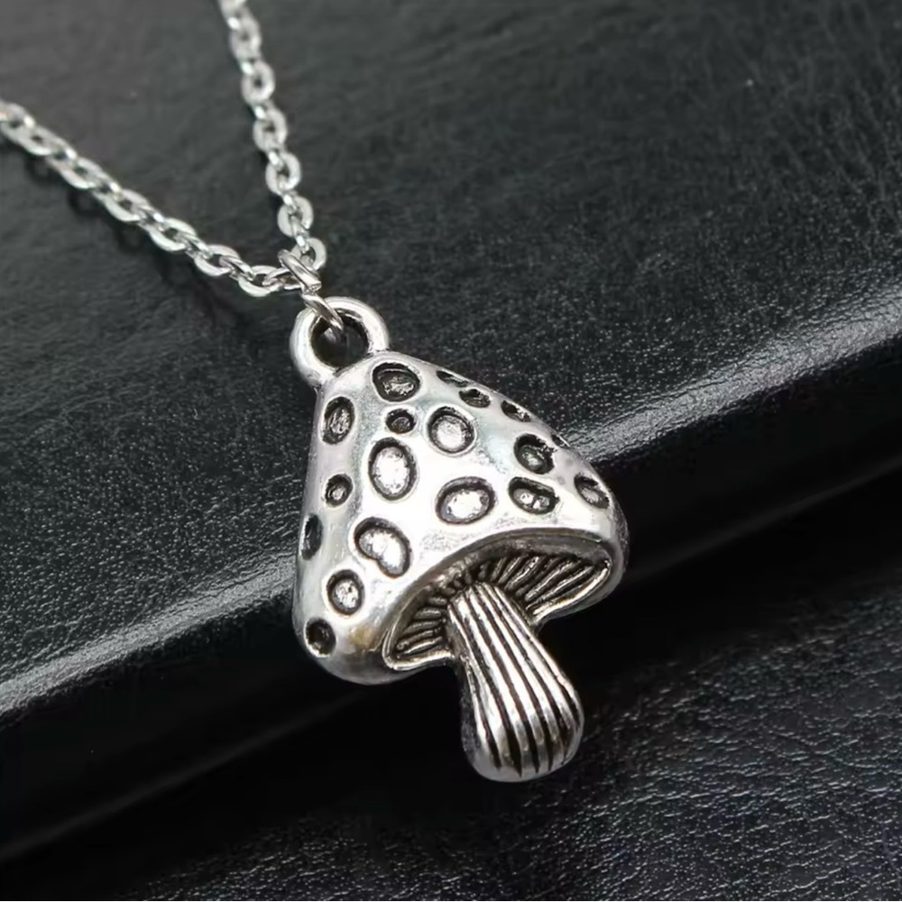 Retro Mashroom Silver Necklace